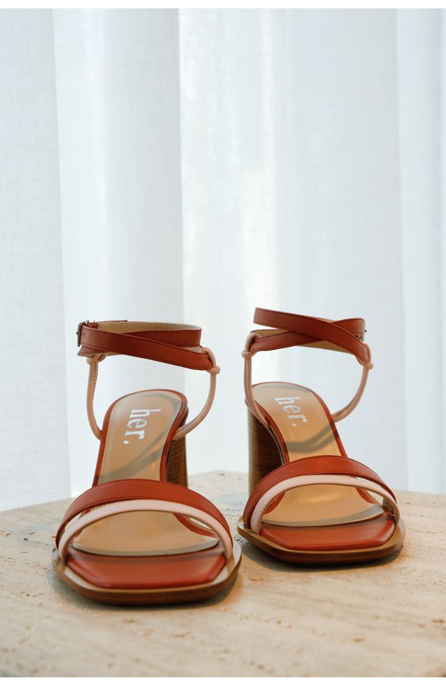 schoenen Raisa